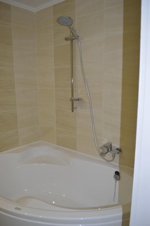 Apartment On Pribuzhskaya 2 Khmelʼnytsʼkyy Exteriör bild